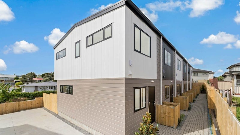 7/40 Saint Leonards Road, Kelston, Auckland - Carousel 1