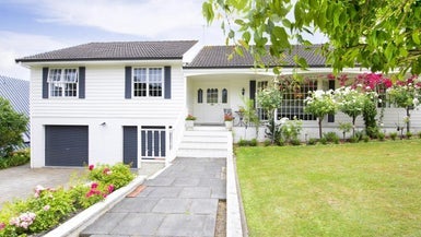 7 Ewan Place, Taradale, Napier - Carousel 1