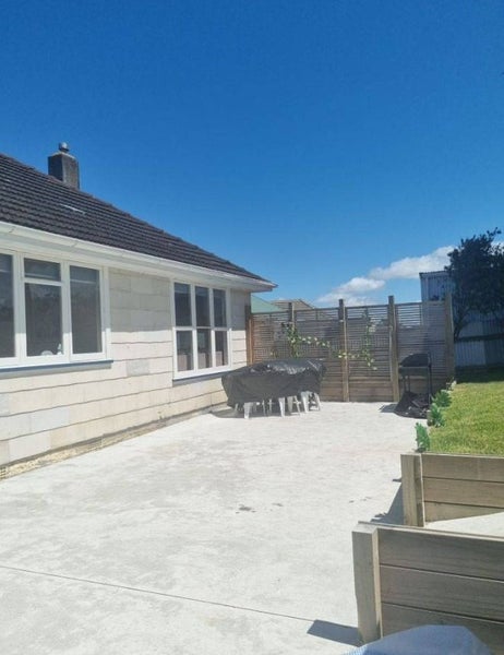 12 Churchill Crescent, Tawhero, Whanganui - Carousel 2