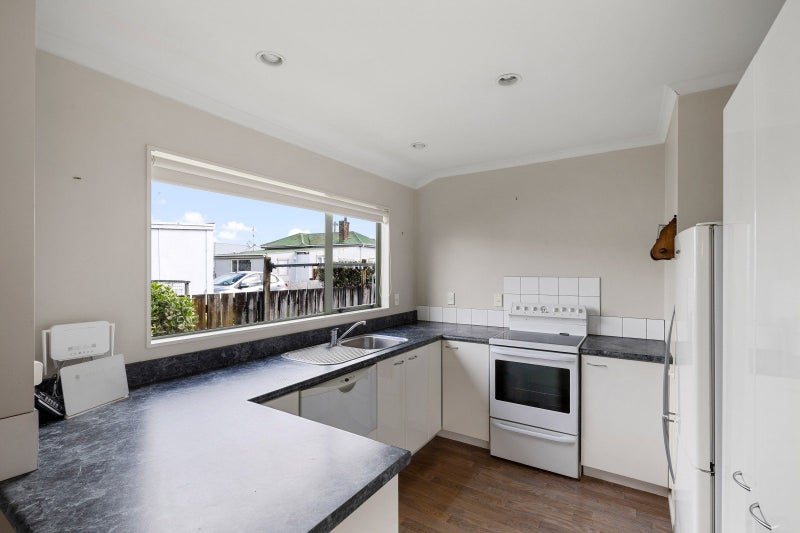 11 Bradley Street, Paeroa - Carousel 2