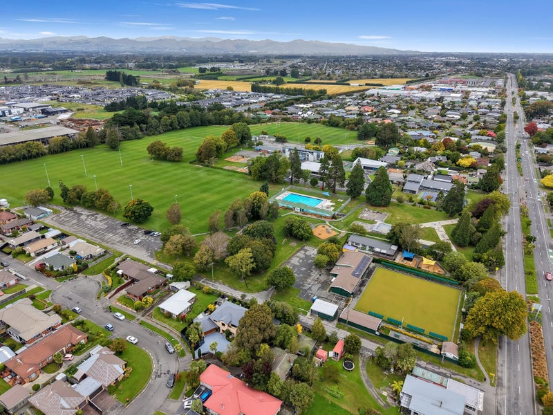 32 Shannon Place, Belfast, Christchurch - Carousel 24