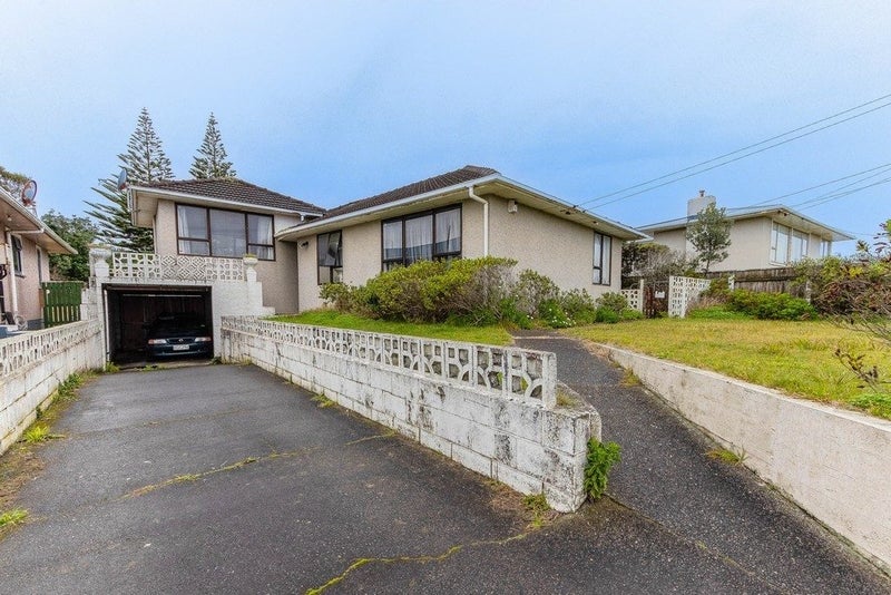 76 Matai Street, Castlecliff, Whanganui - Carousel 1