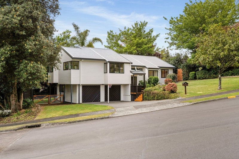 1 Taramea Rise, Pyes Pa, Tauranga - Carousel 1