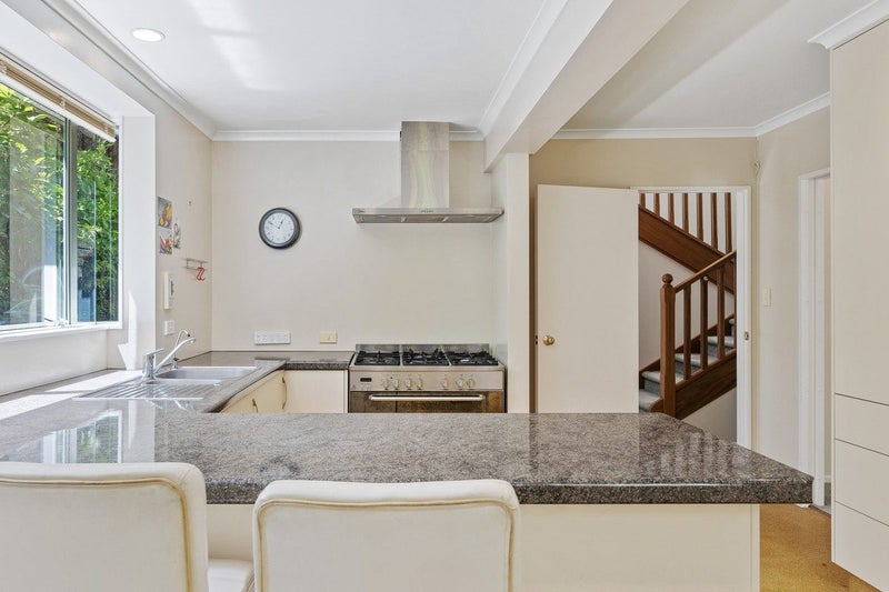 8A Williams Terrace, Fitzherbert, Palmerston North - Carousel 2