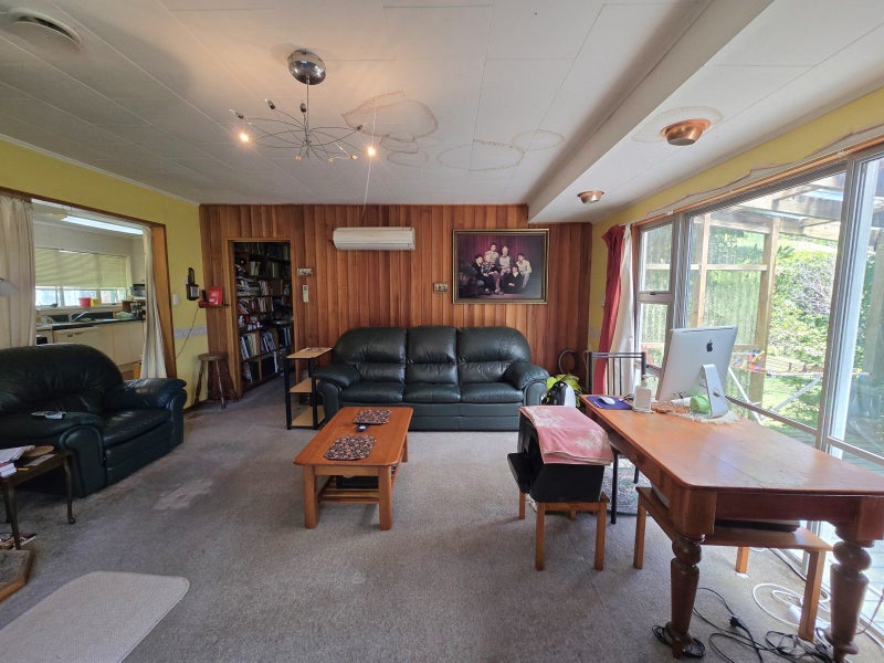 42 Whitcombe Terrace, Hokitika, Hokitika - Carousel 2