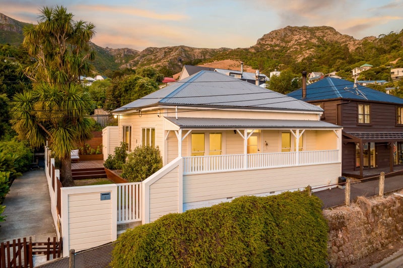 4 Ripon Street, Lyttelton, Lyttelton - Carousel 1