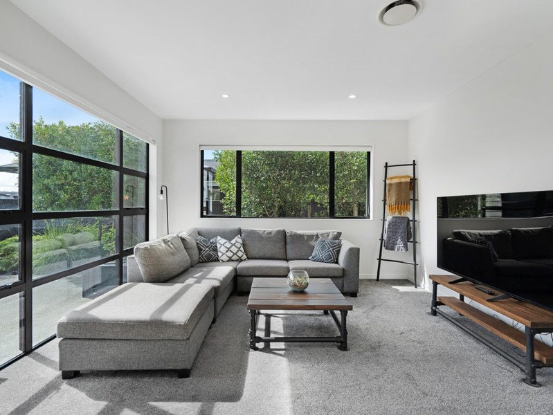 26 Papa Orchard Drive, Kumeu - Carousel 2