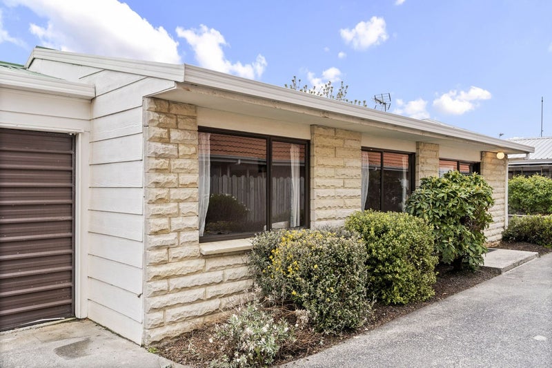 8B Grove Street, Saint Kilda, Dunedin - Carousel 2