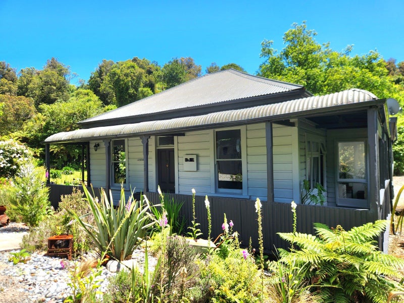 28 Ross Street, Dunollie, Runanga - Carousel 1