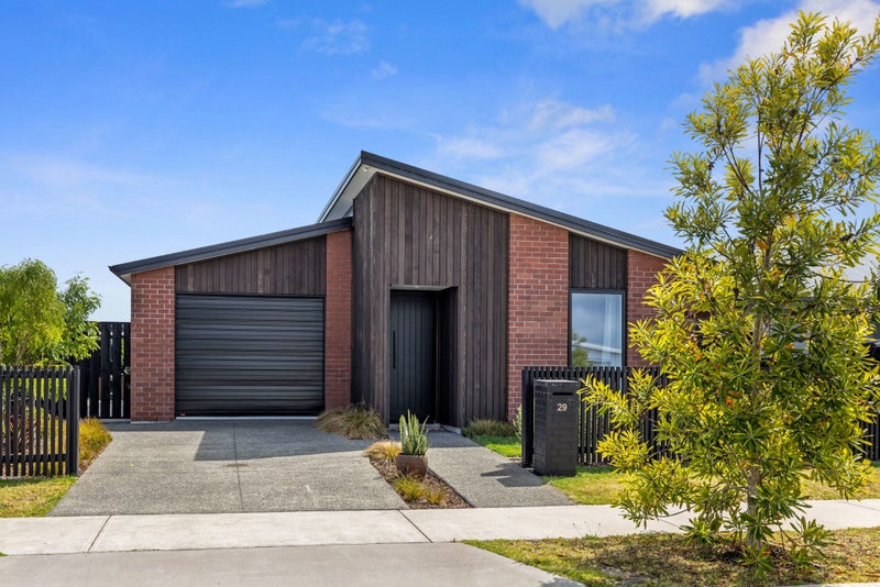 29 Empire Crescent, Papamoa, Papamoa - Carousel 1