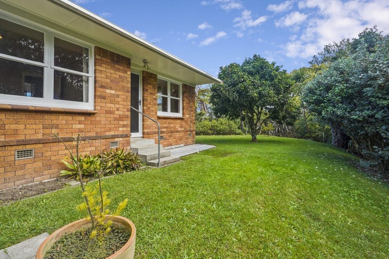 17B Tomin Road, Glenview, Hamilton, Waikato - Carousel 1