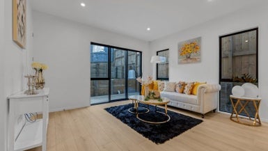 9A Frontier Lane, Flat Bush, Auckland - Carousel 1