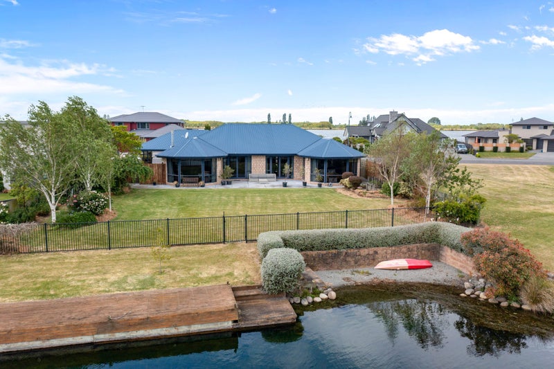 49 Ludlow Drive, Huntingdon, Ashburton - Carousel 1