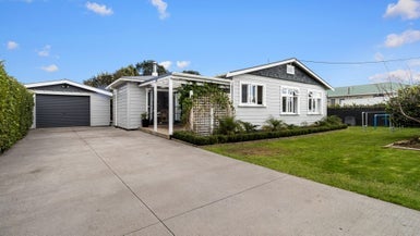 4 Barrett Road, Spotswood, New Plymouth - Carousel 1