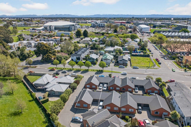 8/190 Lincoln Road, Addington, Christchurch - Carousel 16