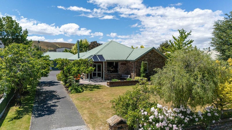 130 Sunderland Street, Clyde, Clyde - Carousel 1