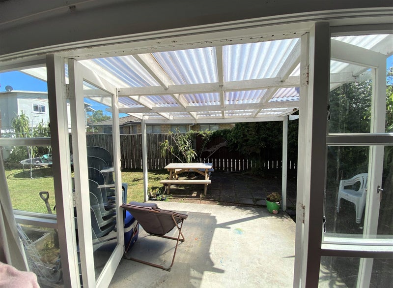 4/7 Koromiko Street, New Lynn, Auckland - Carousel 13