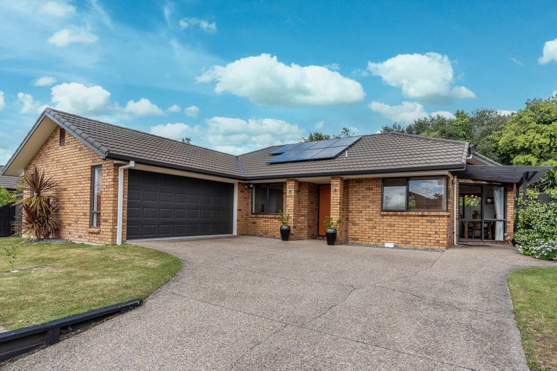 18 Mickelson Avenue, Rototuna, Hamilton - Carousel 1