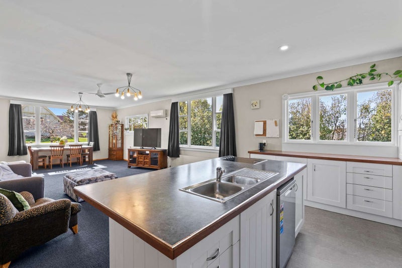 47 Main Street, Weston, Oamaru - Carousel 2