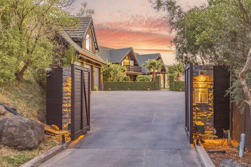 5 Lapwing Lane, Mount Pleasant, Christchurch - Carousel 2