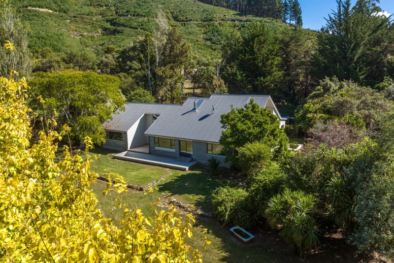 84 Te Hora Pa Road, Canvastown - Carousel 1