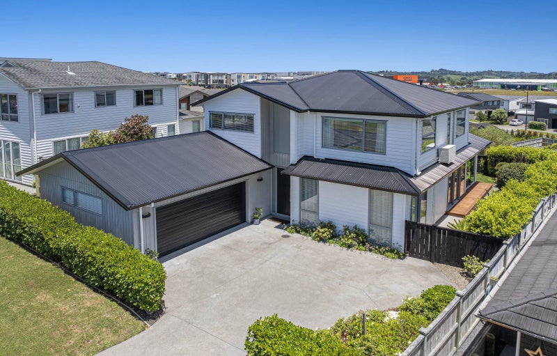 16 Kingfisher Road, Silverdale, Silverdale - Carousel 1
