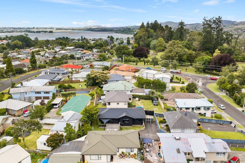 13B Roys Road, Parkvale, Tauranga - Carousel 2