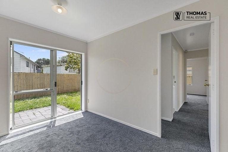 2/24 Horlicks Place, Randwick Park, Auckland - Carousel 15