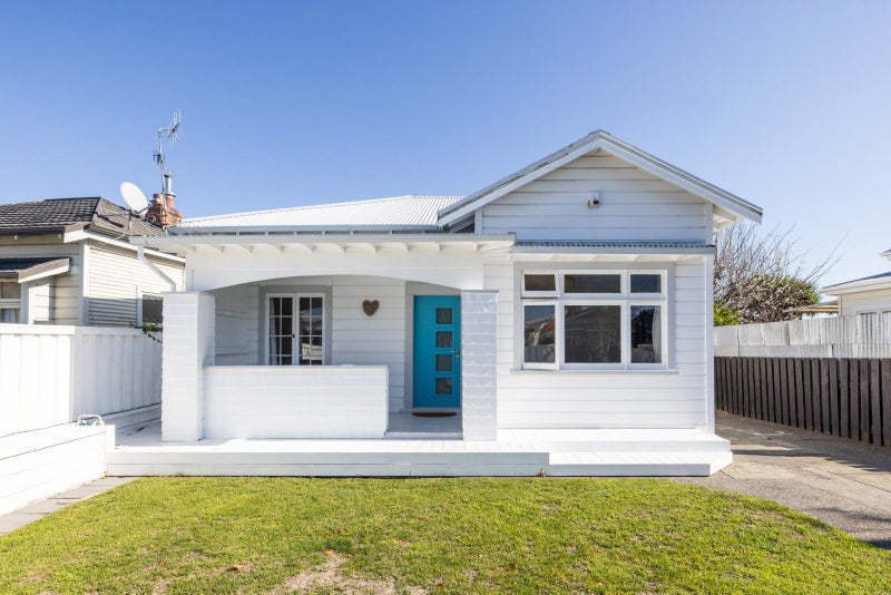 74 Nelson Crescent, Napier South, Napier - Carousel 1