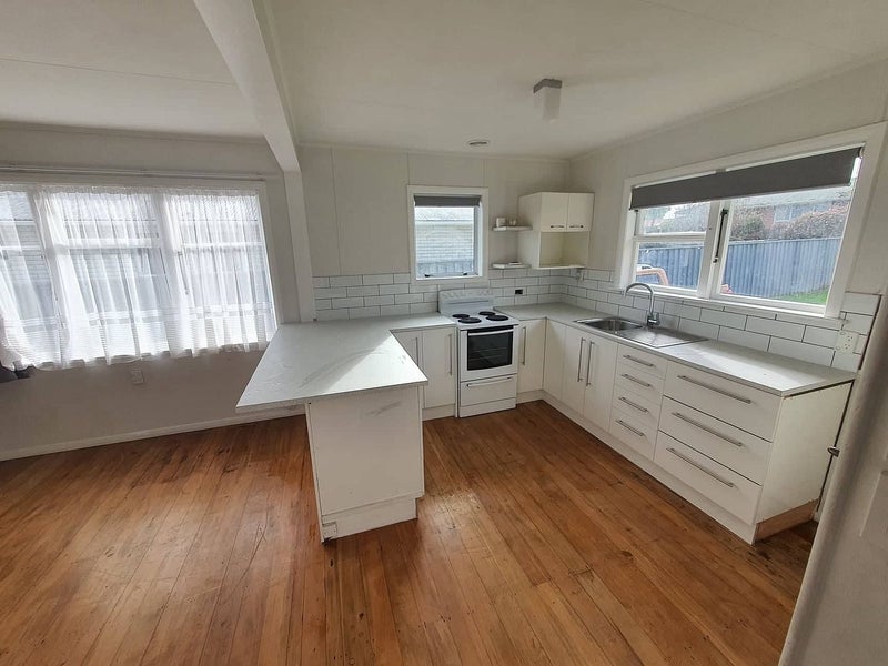 42 Graham Street, Levin, Levin - Carousel 1