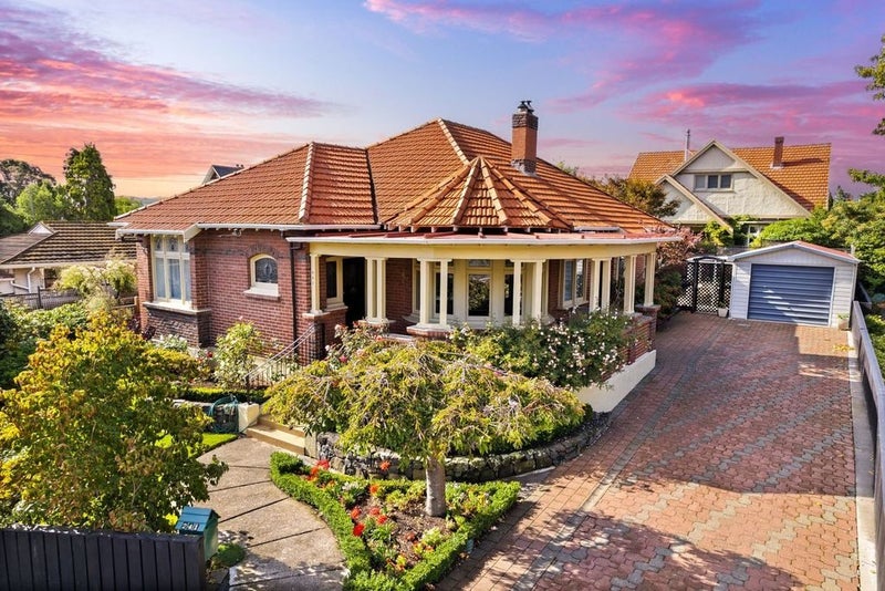 241 Bay View Road, Saint Clair, Dunedin - Carousel 1