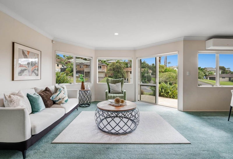 1 Grovenor Drive, Orewa, Orewa - Carousel 2