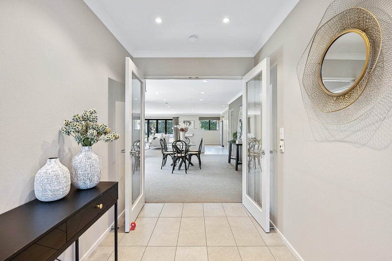 5 John Campbell Crescent, Hillmorton, Christchurch - Carousel 2