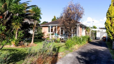 109 Lowe Avenue, Thames, Thames - Carousel 1