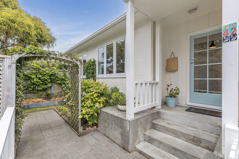 42 Glamis Avenue, Strathmore Park, Wellington - Carousel 2