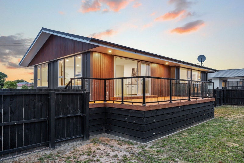 19B Rawson Street, New Brighton, Christchurch - Carousel 1