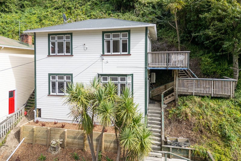 40 Holloway Road, Aro Valley, Wellington, Wellington - Carousel 2