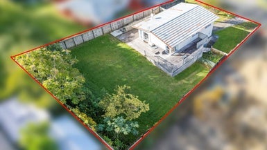 36 Lavery Place, Sunnynook, Auckland - Carousel 1