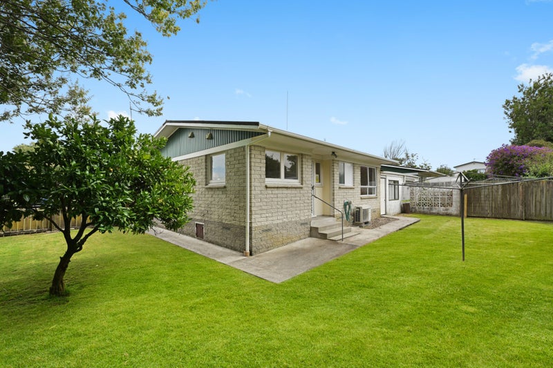 214A Sandwich Road, St Andrews, Hamilton - Carousel 12