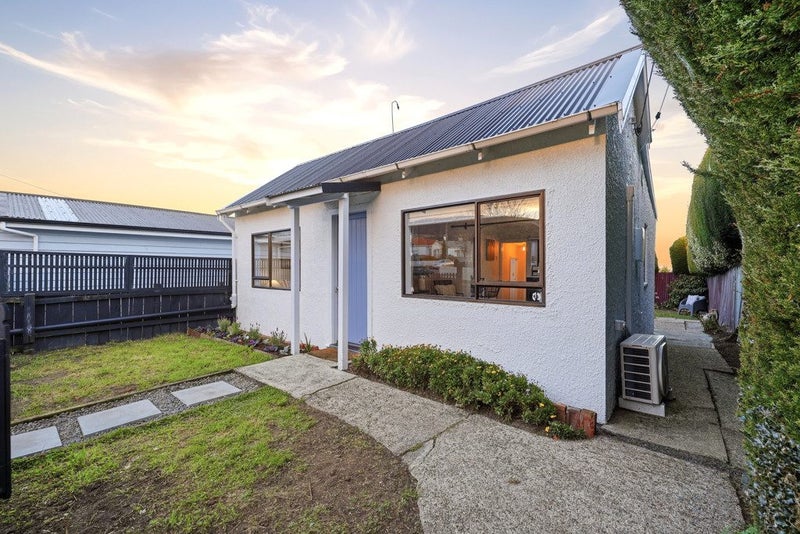8 Mount Street, Wakari, Dunedin - Carousel 2