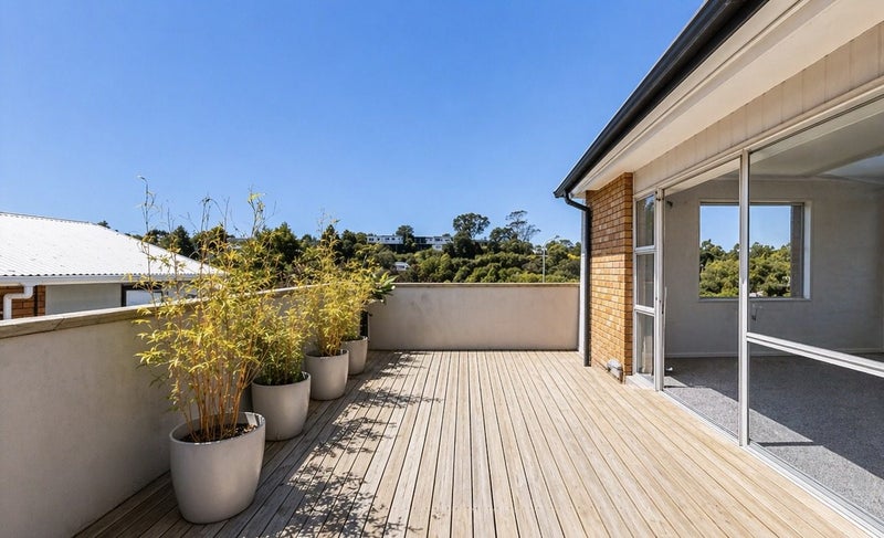6 Carlton Terrace, Westown, New Plymouth - Carousel 1