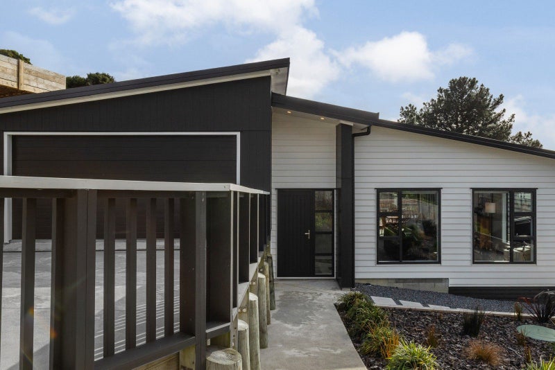 19 Topsail Way, Whitby, Porirua - Carousel 22