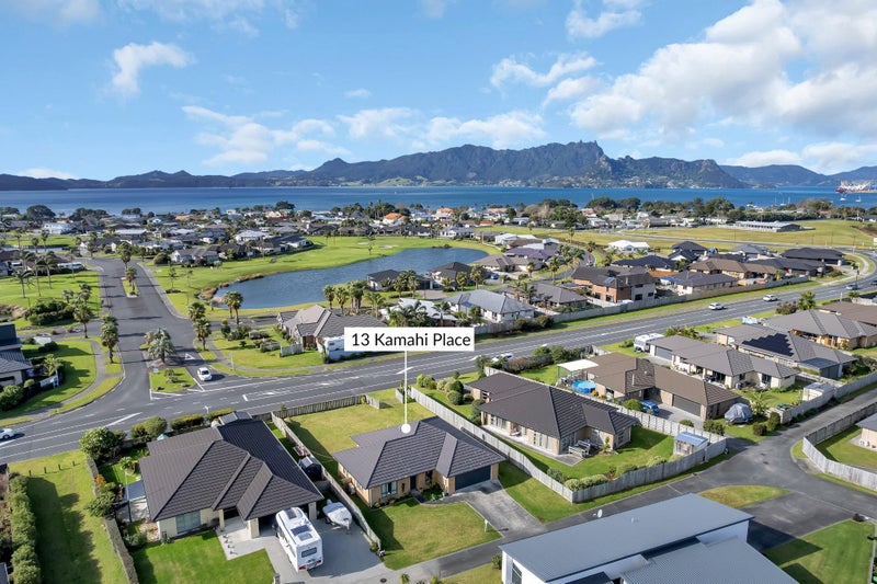13 Kamahi Place, One Tree Point - Carousel 1