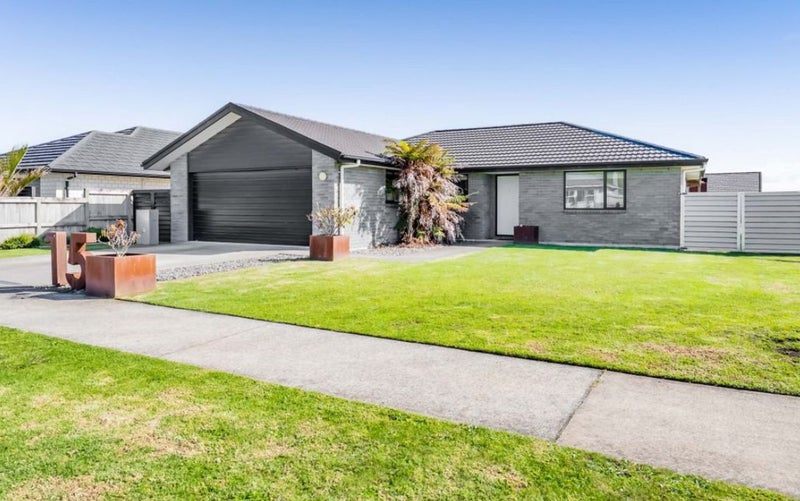 15 Customhouse Street, Bell Block, New Plymouth, Taranaki - Carousel 24