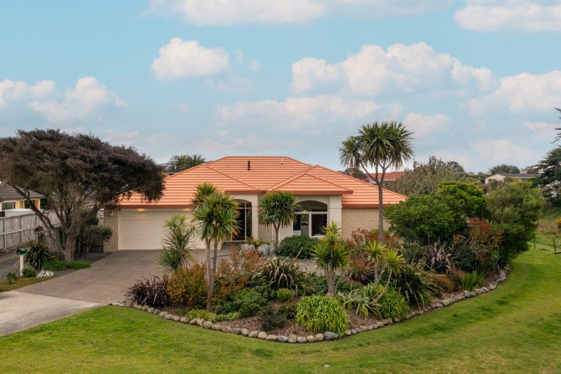 29 Avion Terrace, Raumati Beach, Paraparaumu - Carousel 1