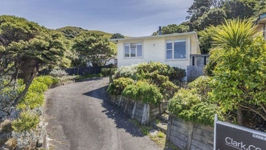 12 Raroa Place, Pukerua Bay, Porirua - Carousel 1