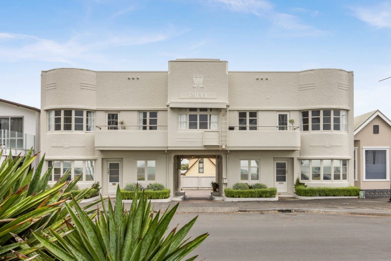541C Marine Parade, Napier South, Napier - Carousel 1