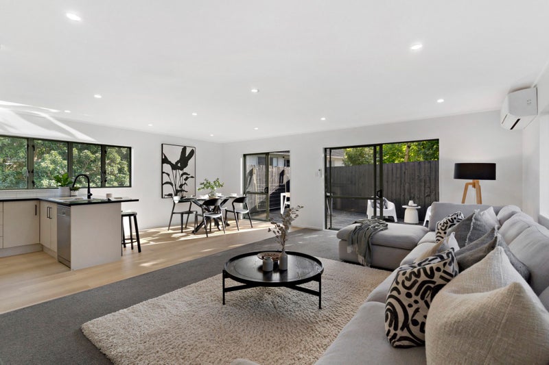 13A Volante Avenue, Wattle Downs, Auckland - Carousel 1