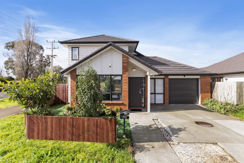 2 Takahe Avenue, Takanini, Auckland - Carousel 2