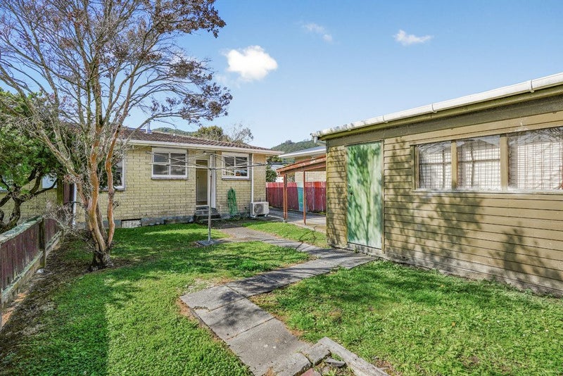 2/10 Langford Street, Naenae, Lower Hutt - Carousel 20